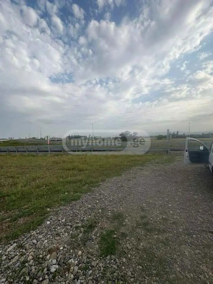 For Sale Sasoplo-Sameurneo Land Plot Gardabnis Munitsipalitetshi view 1