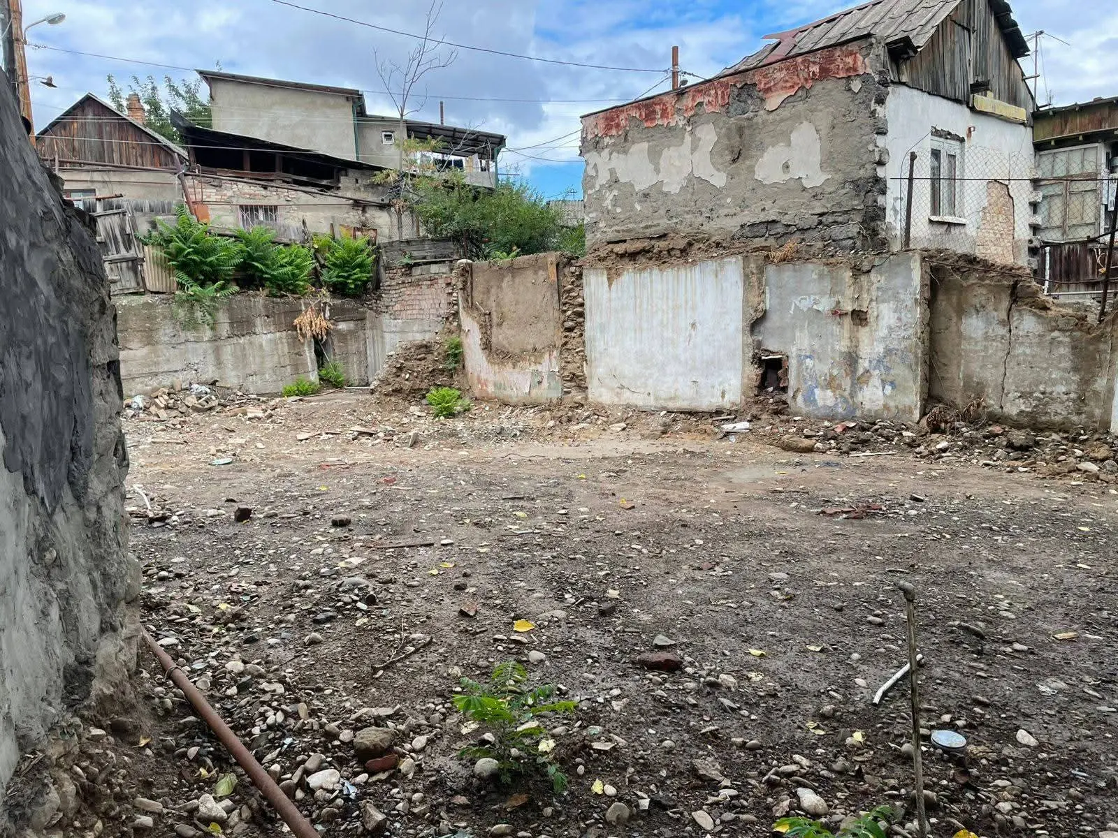 For Sale Ara Sasoplo-Sameurneo Land Plot Isanshi, 1 of 3