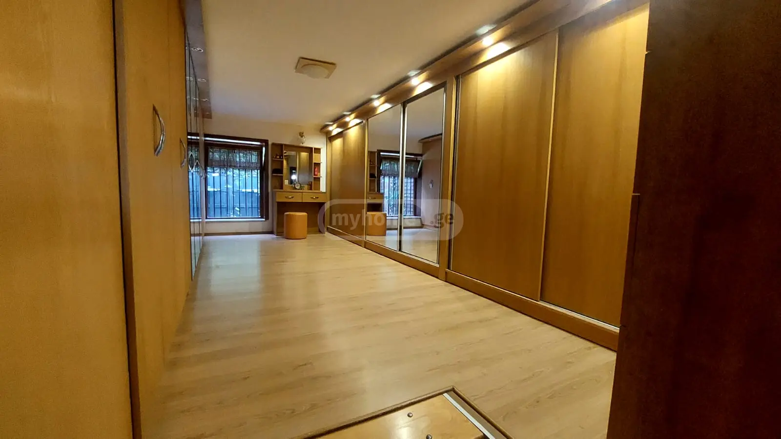For Sale 10+ Room Sastumro Nadzaladevshi view 4