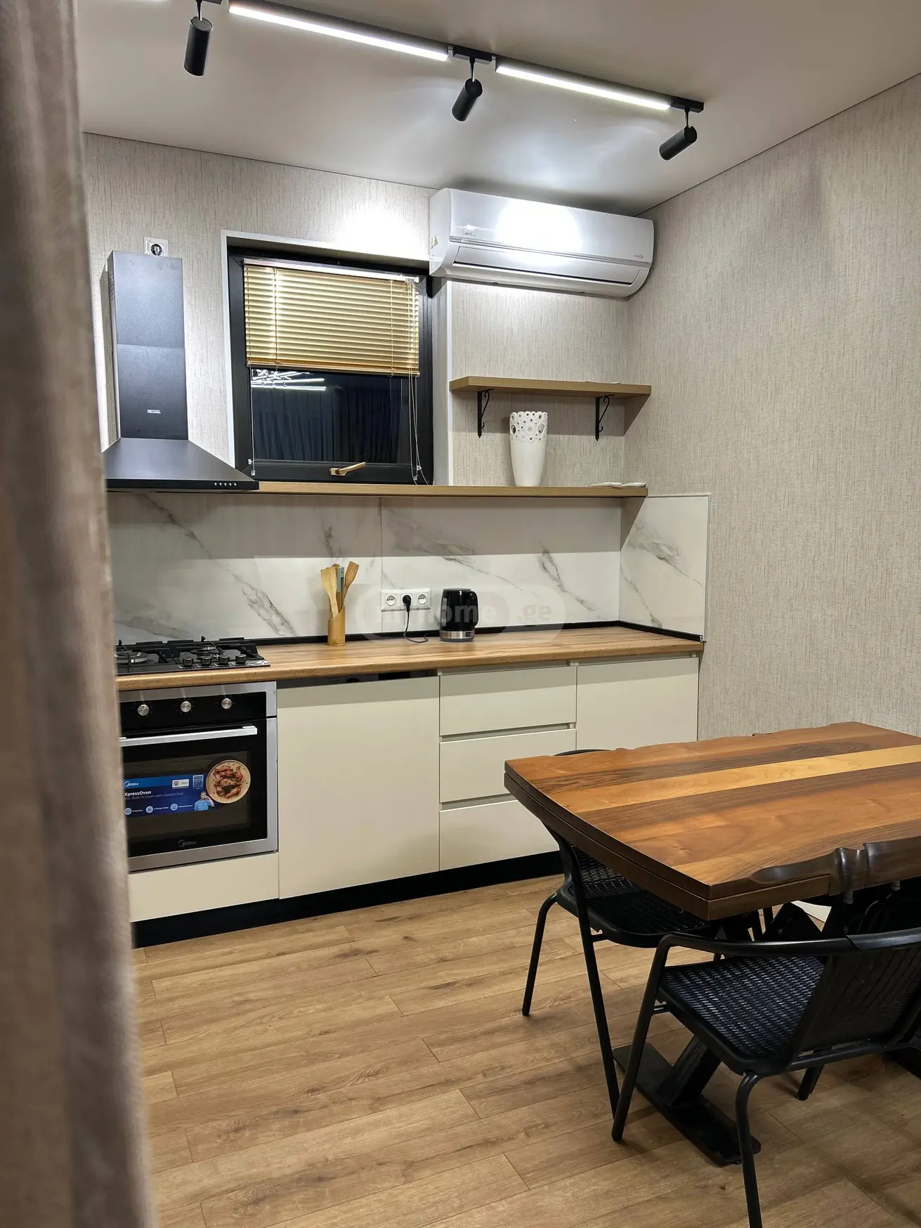 Daily Rent 10+ Room Sastumro Potshi view 4