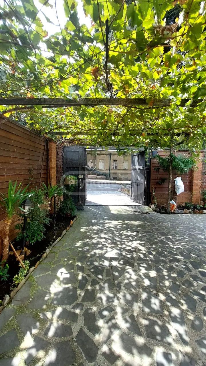 For Sale 10+ Room Sastumro Nadzaladevshi view 10