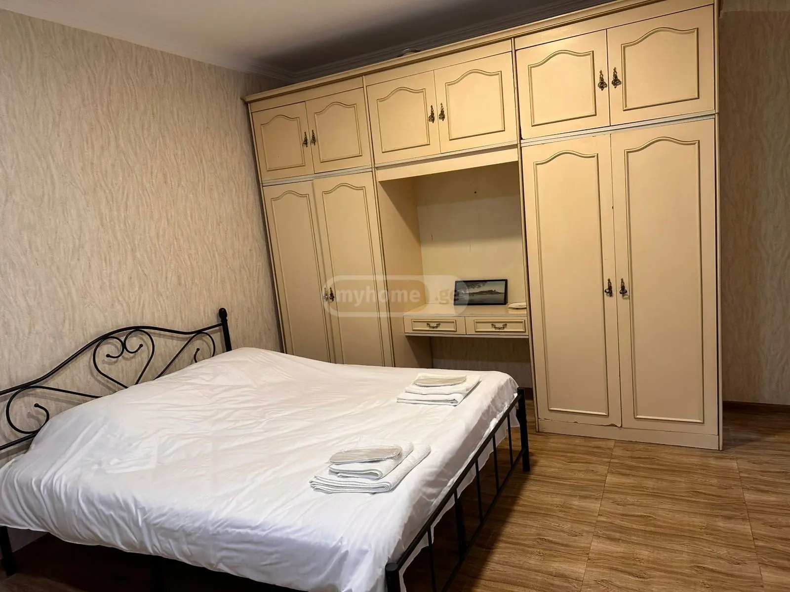 1 Room Flat Daily Rent. Sololaki view 17
