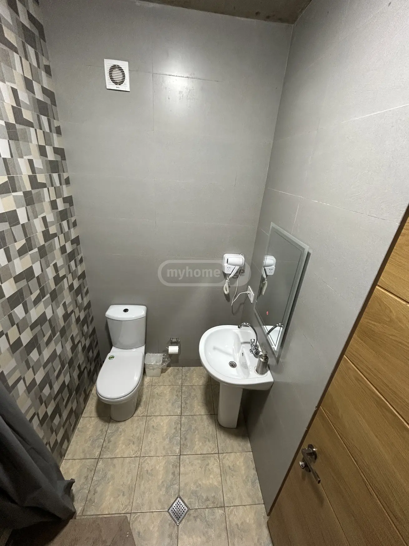 Daily Rent 3 Room Apartment Kutaisshi view 8
