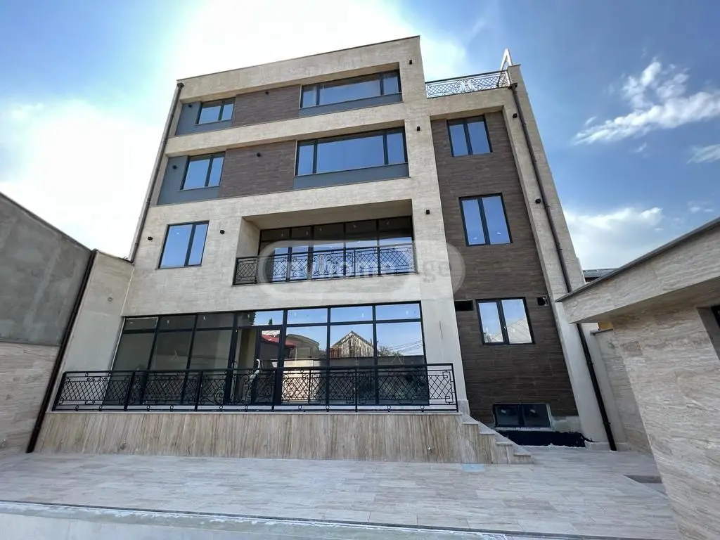 For Sale 10+ Room Private House Eliaze, 8 of 12