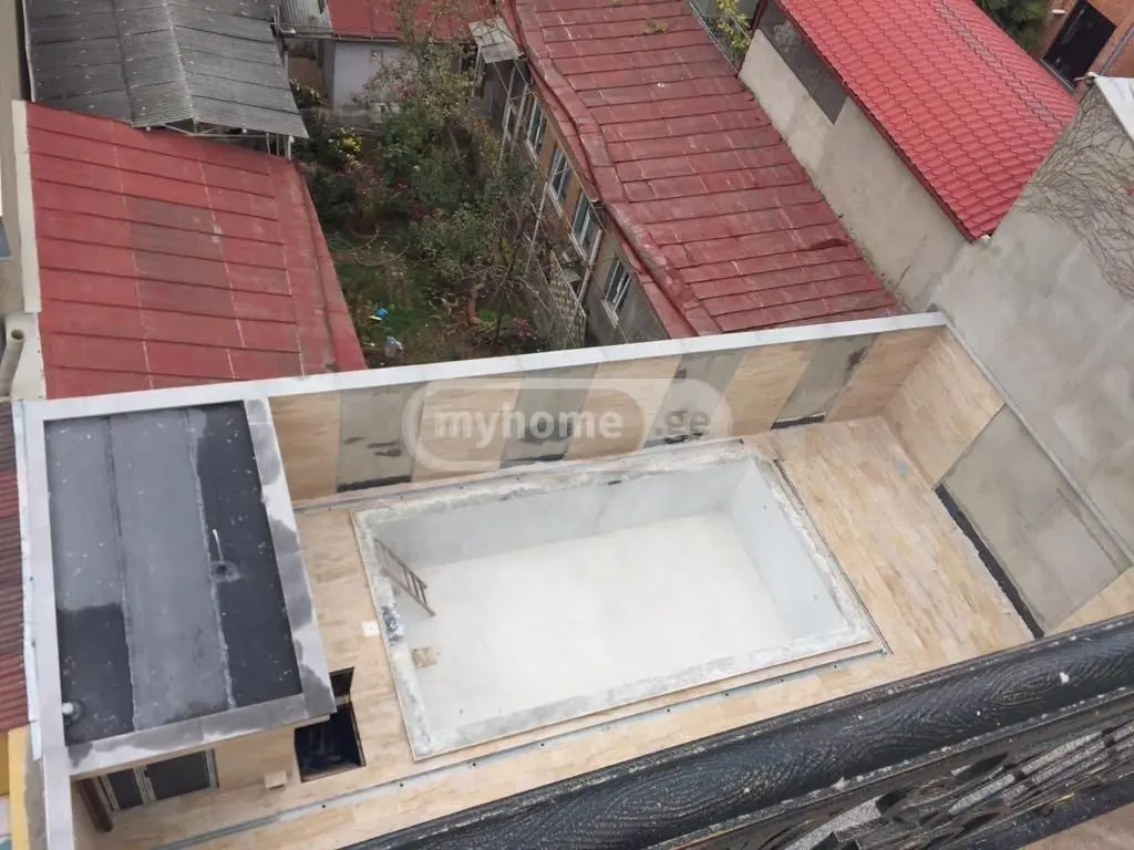 For Sale 10+ Room Private House Eliaze, 9 of 12