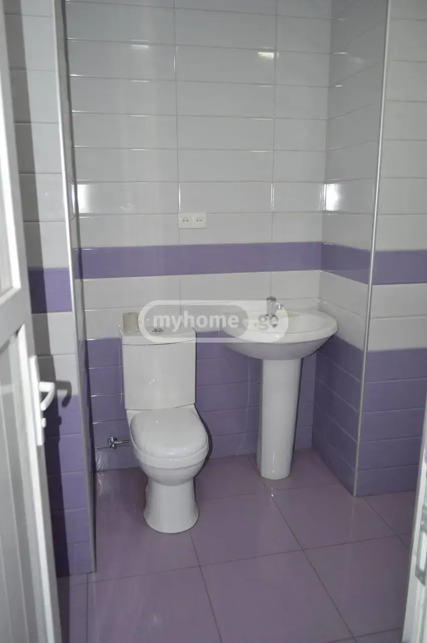 For Rent 3 Room Apartment Kutaisshi view 8
