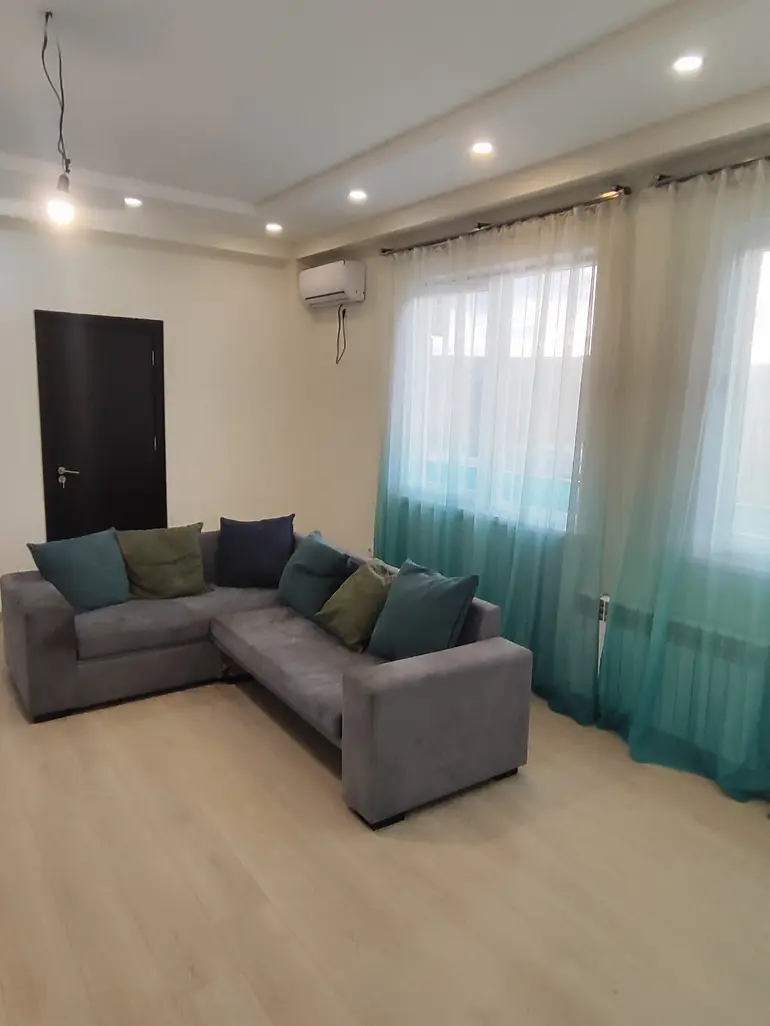 4部屋のマンション、დემეტრე თავდადებულის ქუჩა
