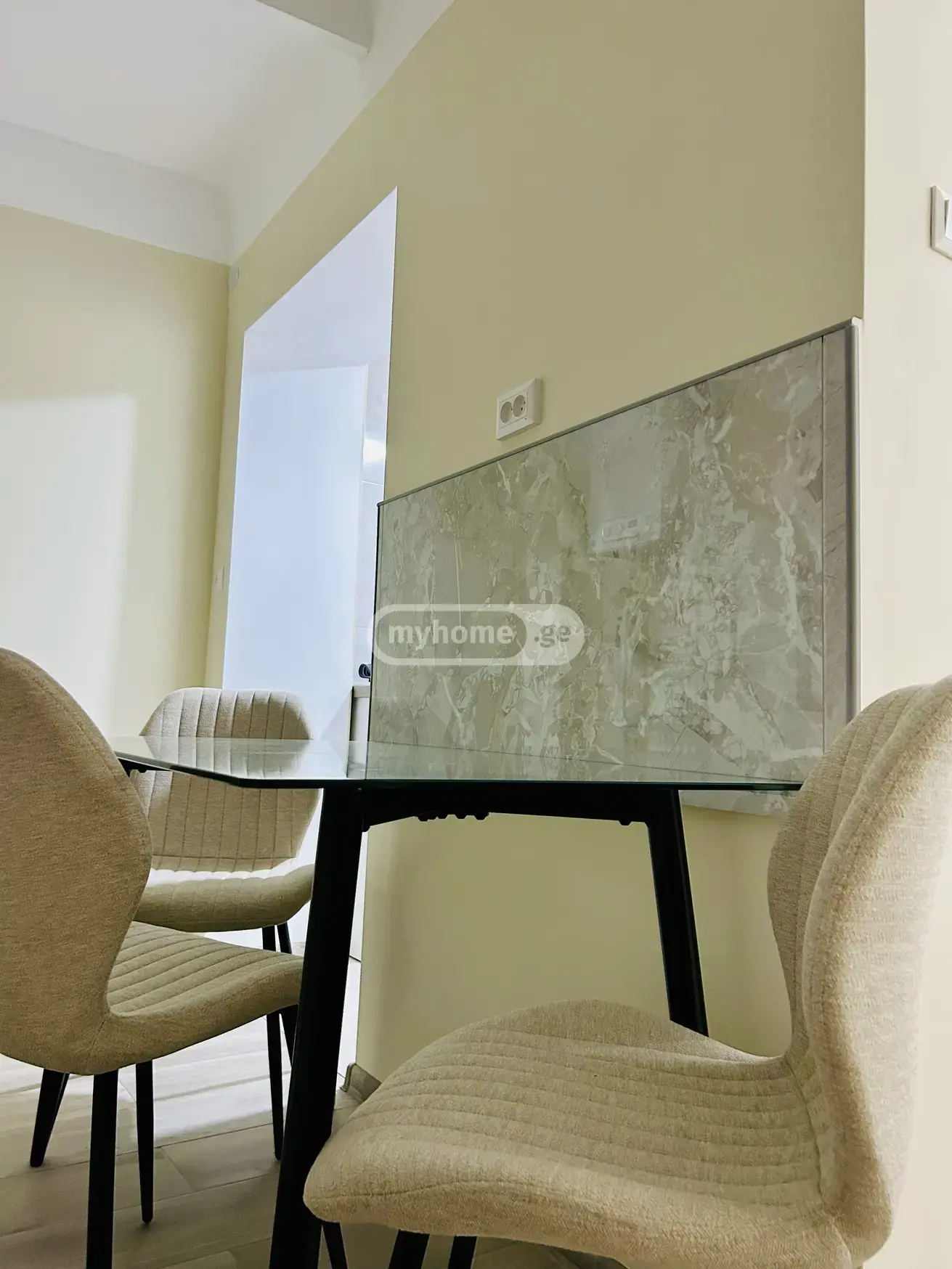 For Rent 3 Room Apartment Kutaisshi view 4