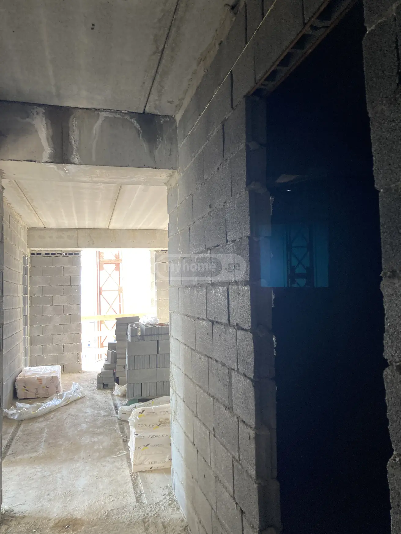 For Sale 4 Room Apartment view 5