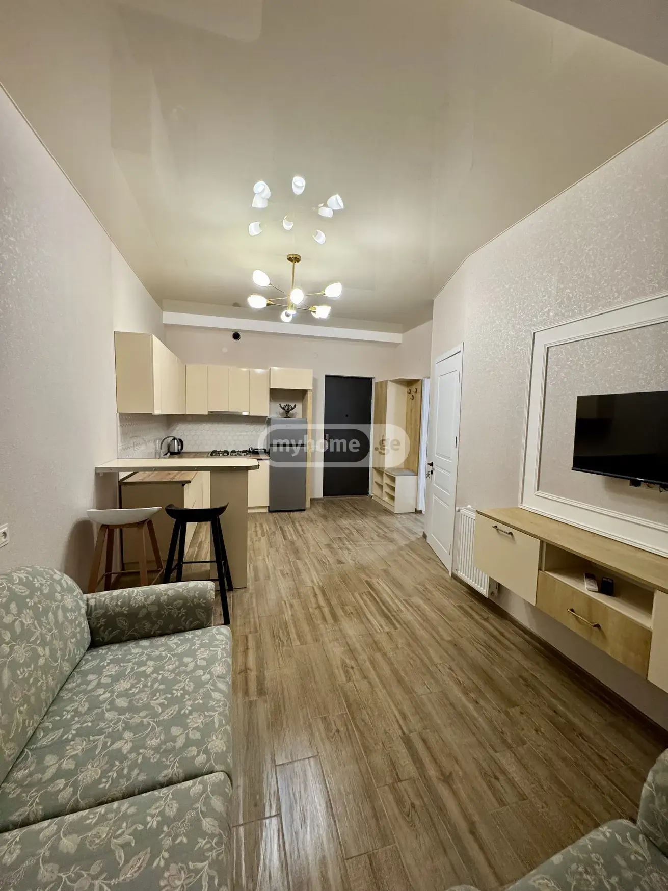 For Rent 2 Room Apartment view 1