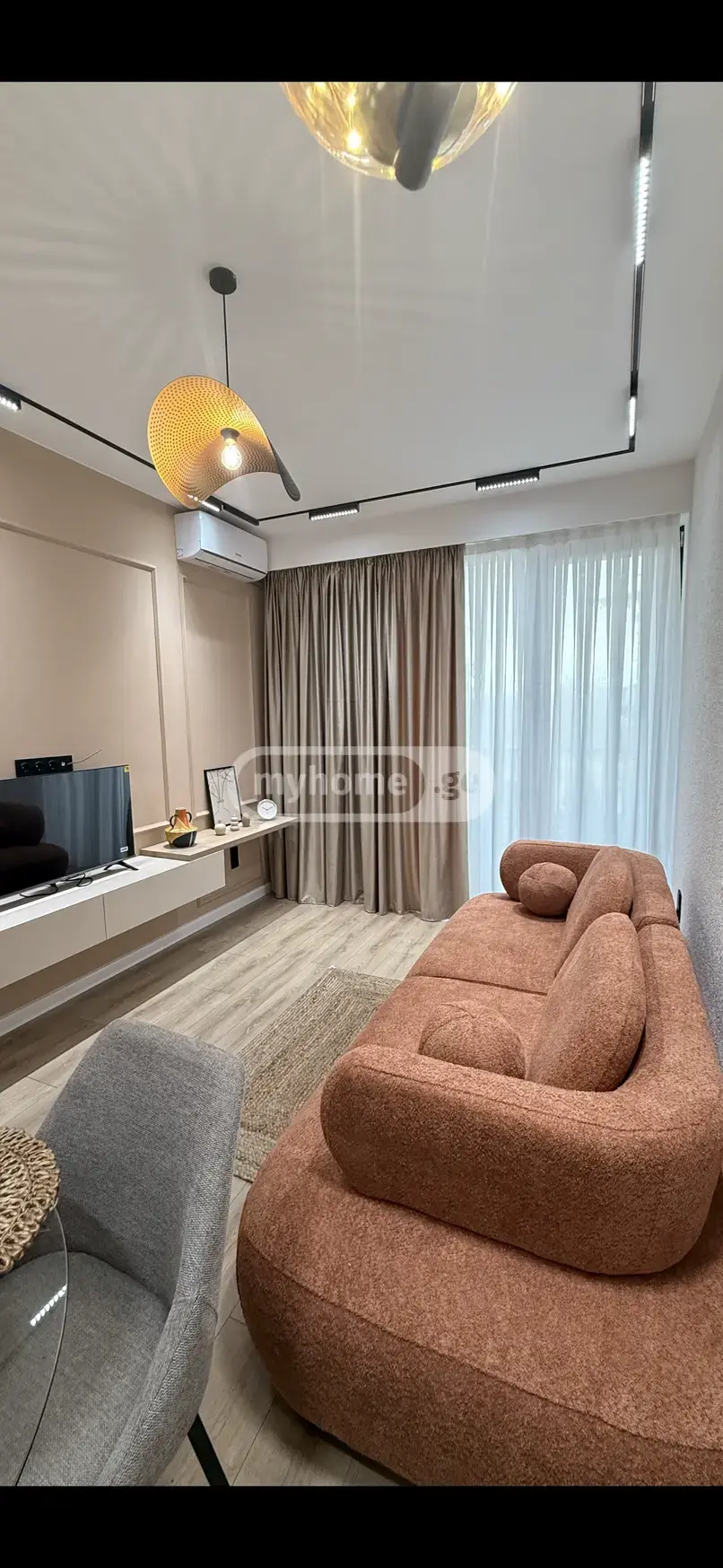 For Rent 2 Room Apartment view 2