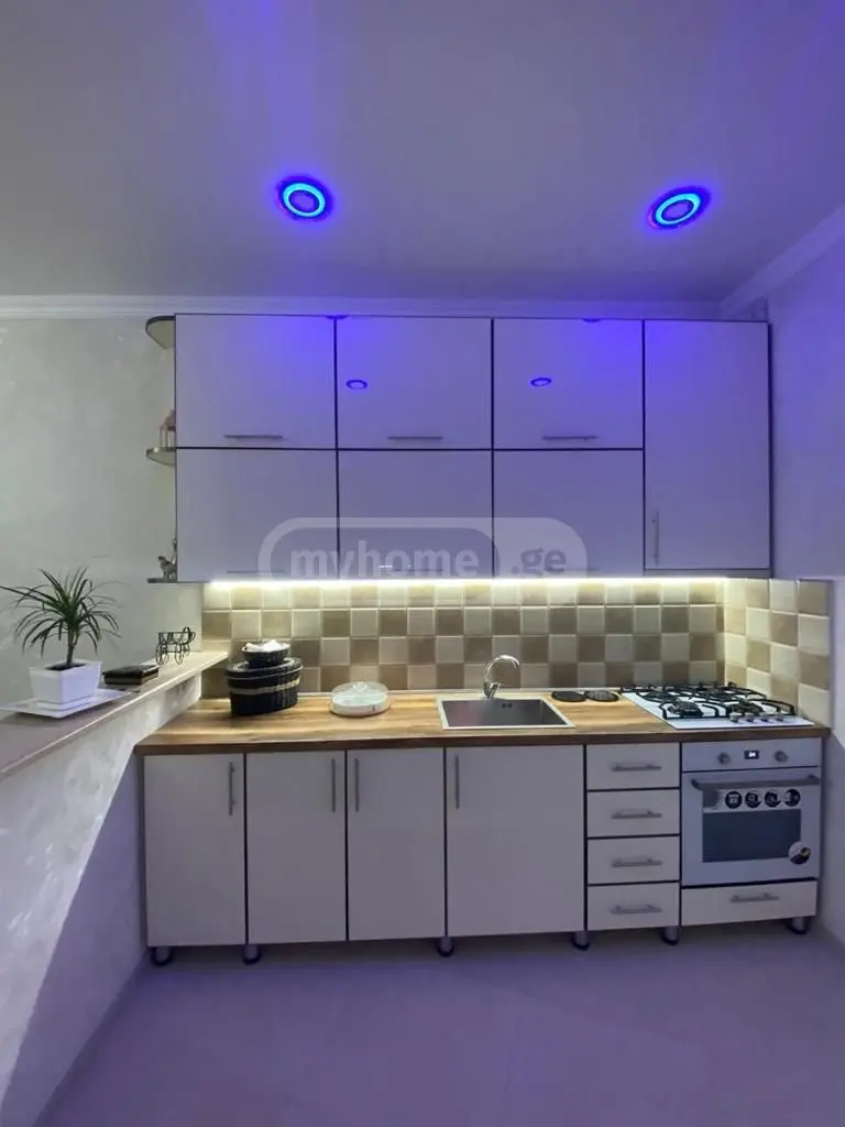 Daily Rent 2 Room Apartment, 1 of 8