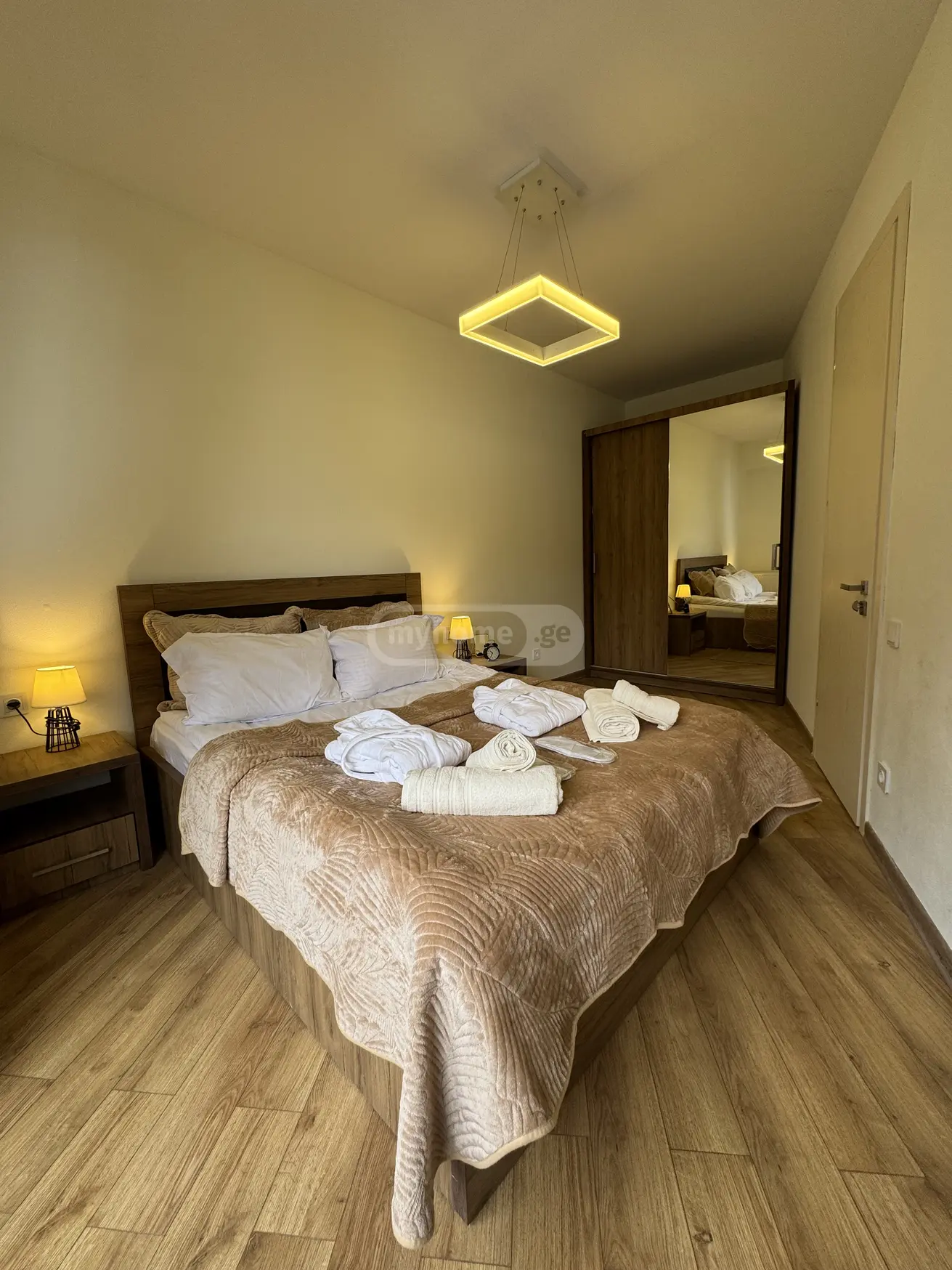 Daily Rent 2 Room Apartment Gudaurshi, 1 of 12