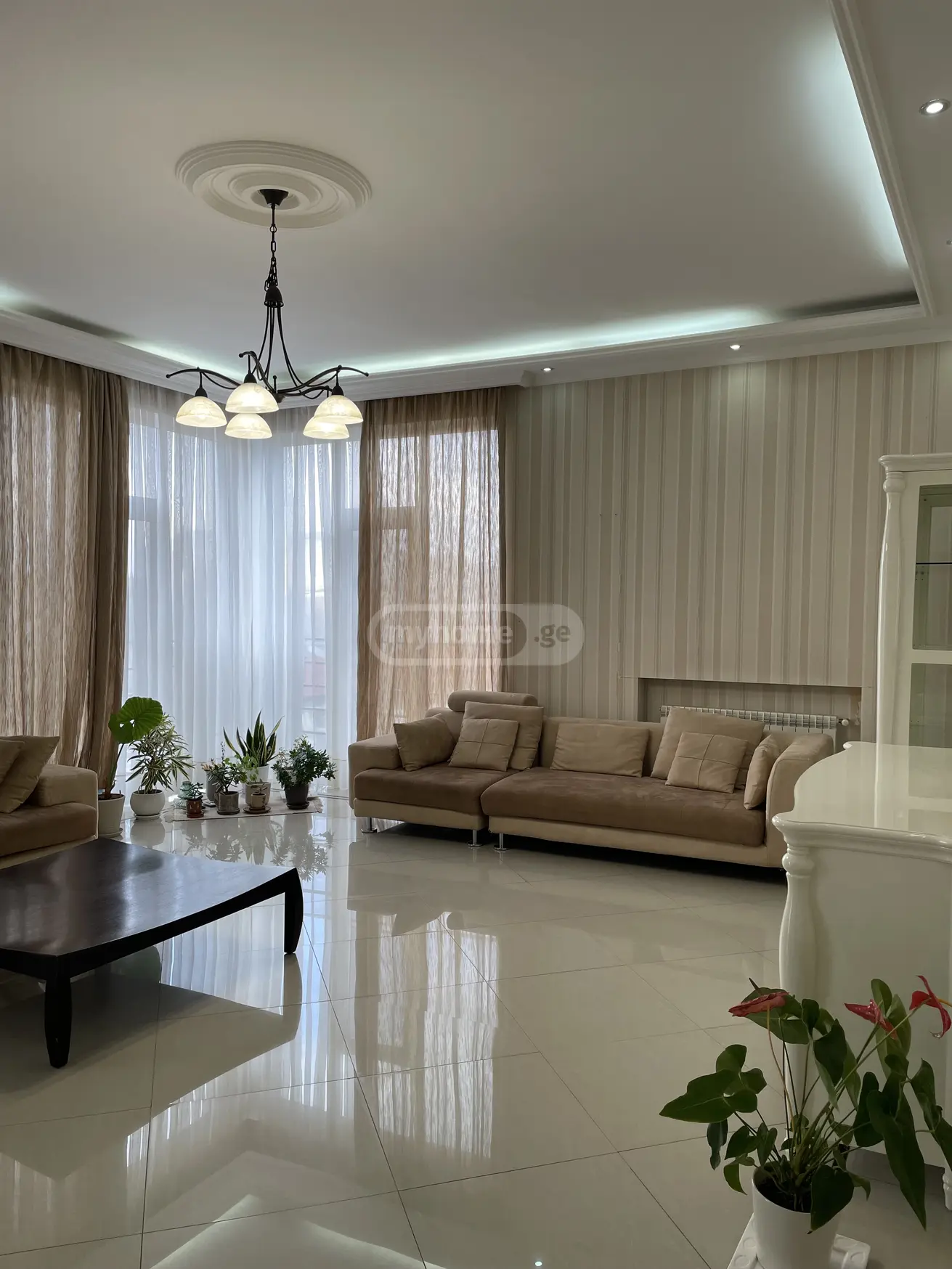 For Sale 3 Room Apartment, 2 of 12
