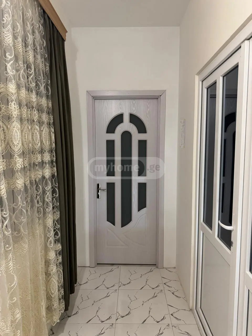 Daily Rent 1 Room Sastumro Zugdidshi view 12