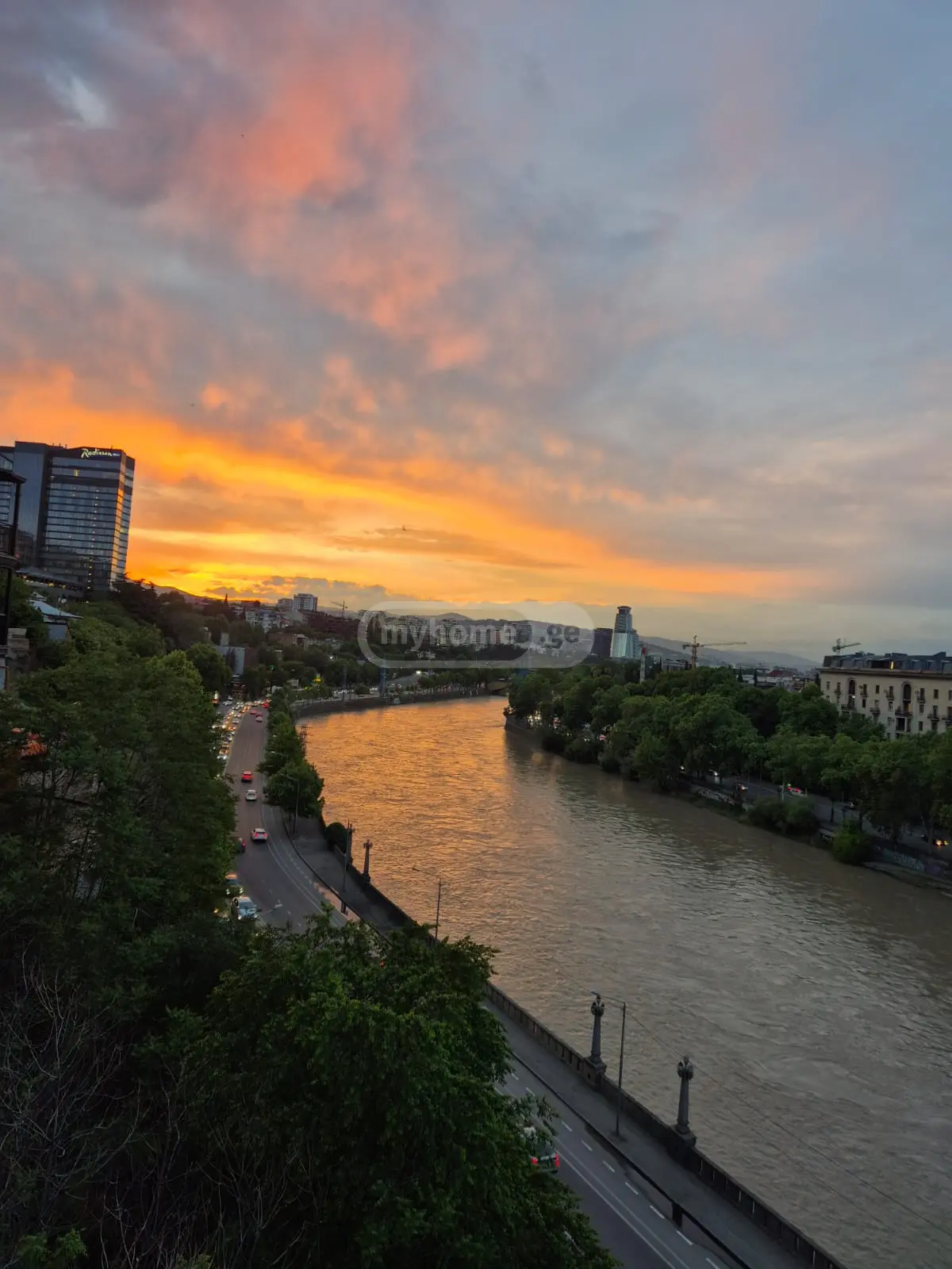Продажа 4-комната Квартира view 18