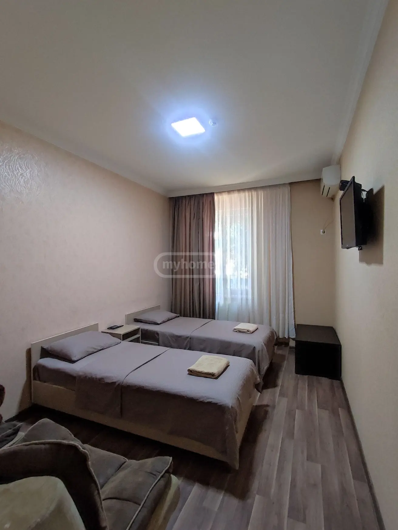 Daily Rent 10+ Room Sastumro Varketilshi, 4 of 6