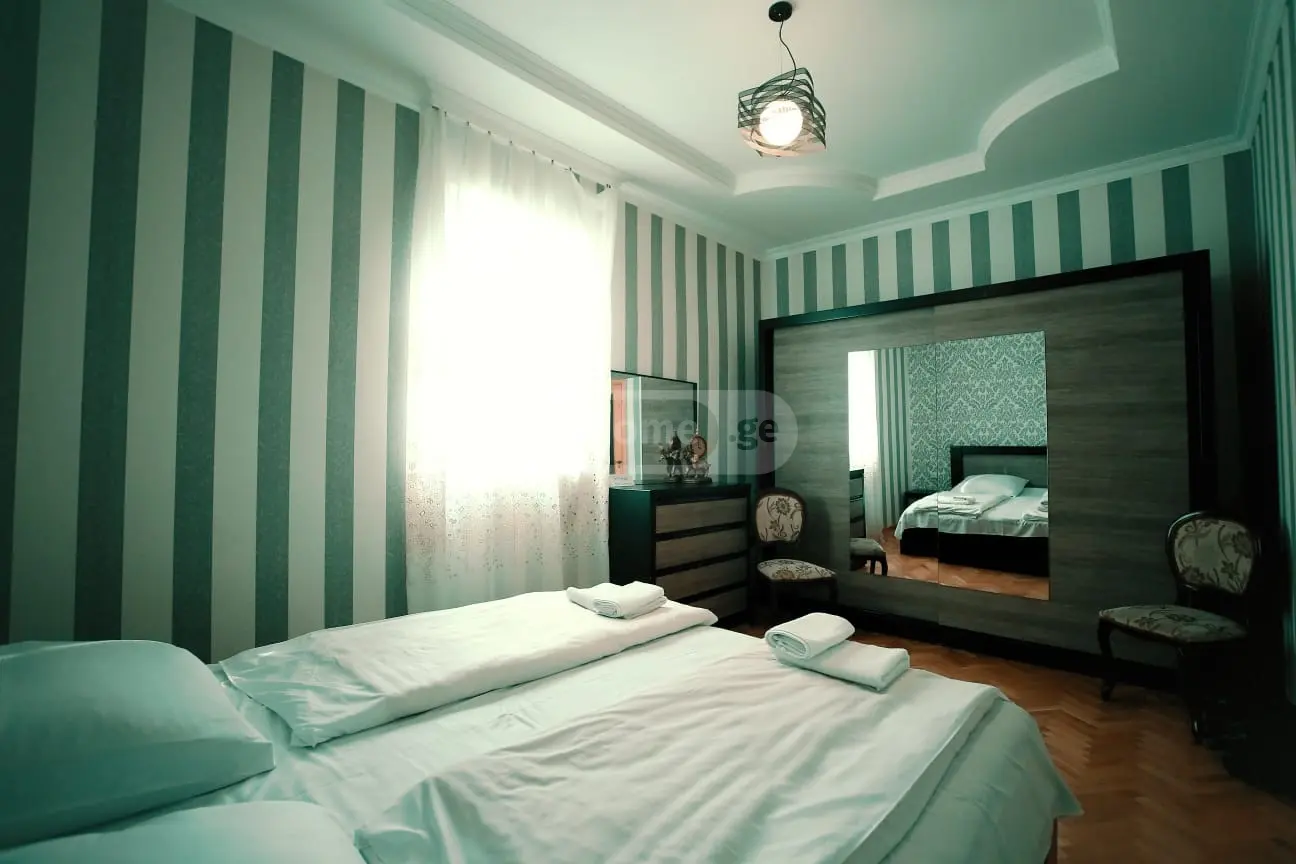 Daily Rent 8 Room Apartment Kutaisshi view 3
