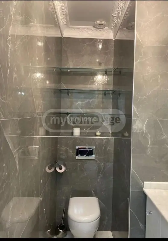 For Rent 4 Room Apartment, 5 of 9