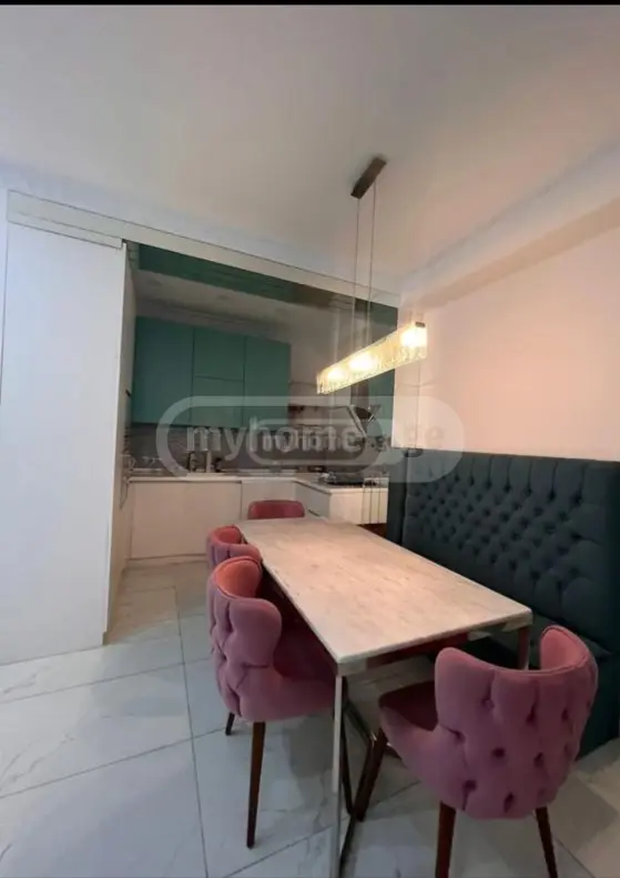 For Rent 4 Room Apartment, 7 of 9