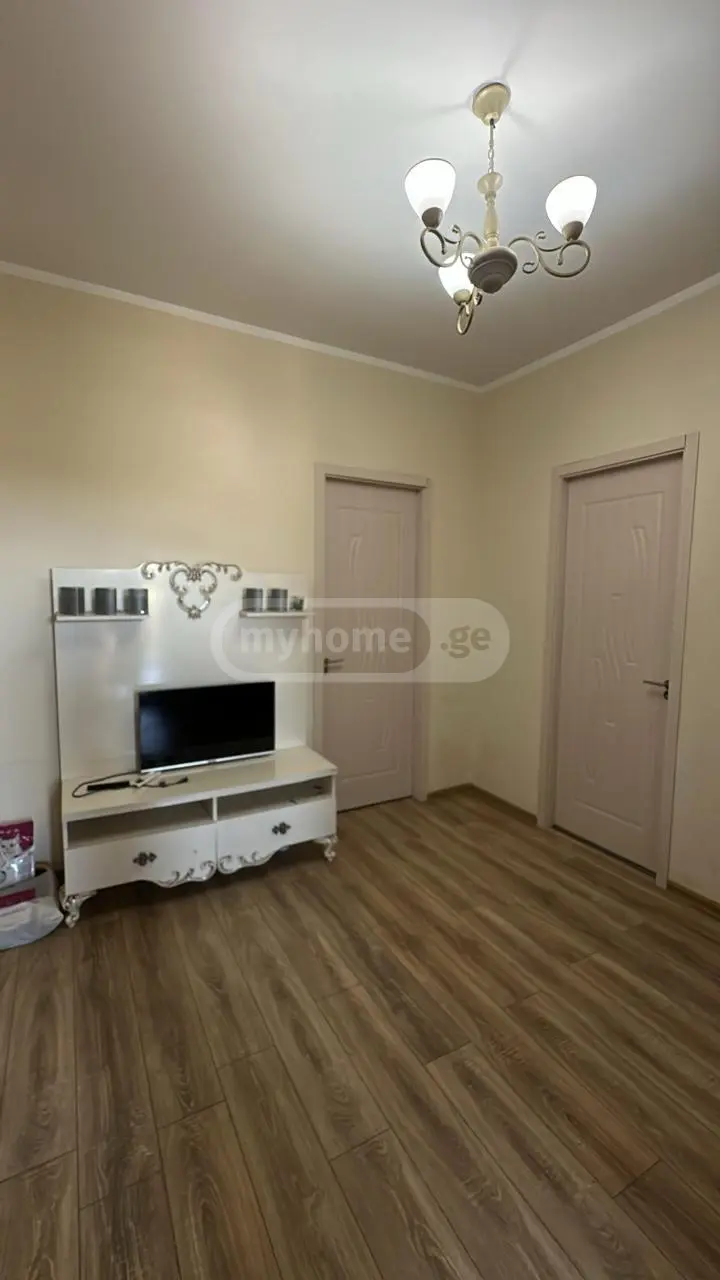 For Sale 4 Room Apartment Kutaisshi view 2