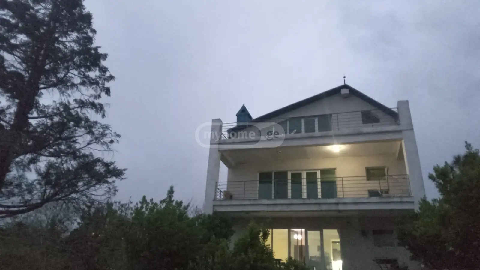 დღიური ქირა 4-ოთახი კერძო სახლი Kobuletis Munitsipalitetshiში view 1