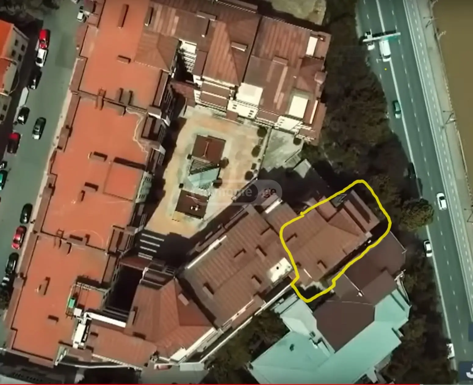 Продажа 4-комната Квартира view 31