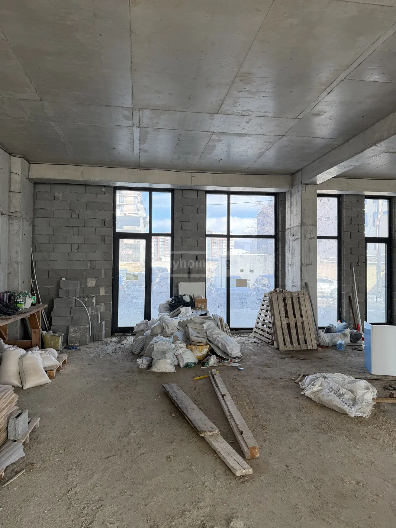 For Sale Universaluri Commercial Space In Didi Dighomi, 1 of 12