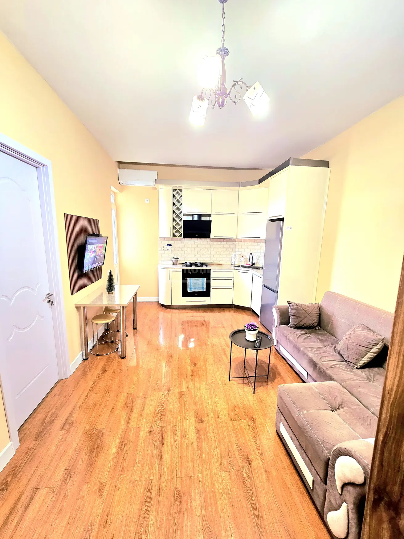 For Rent 3 Room Apartment Kutaisshi view 7