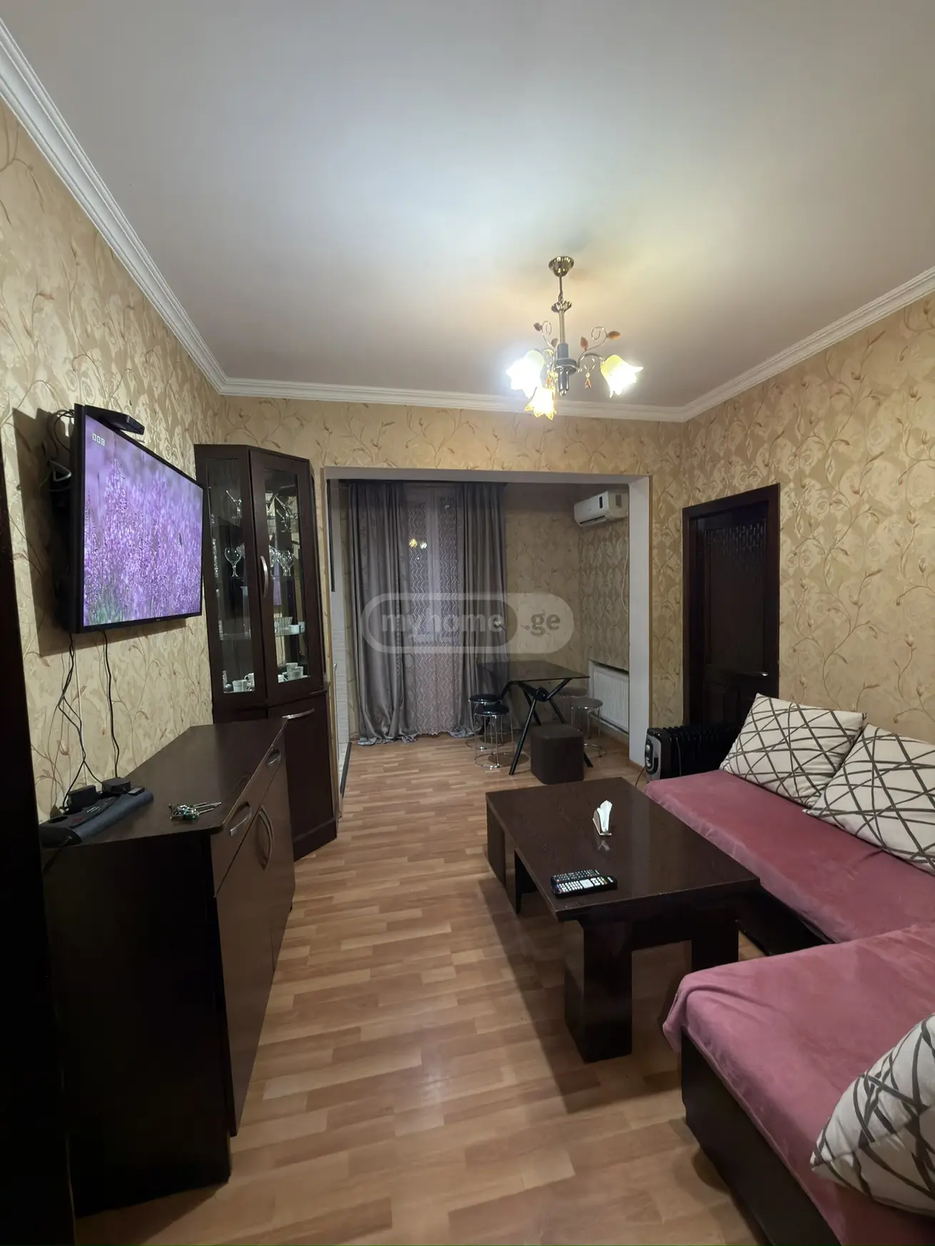 Daily Rent 4 Room Apartment Kutaisshi view 1