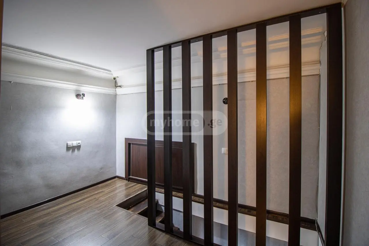 For Sale 8 Room Sastumro Chughuretshi, 7 of 12
