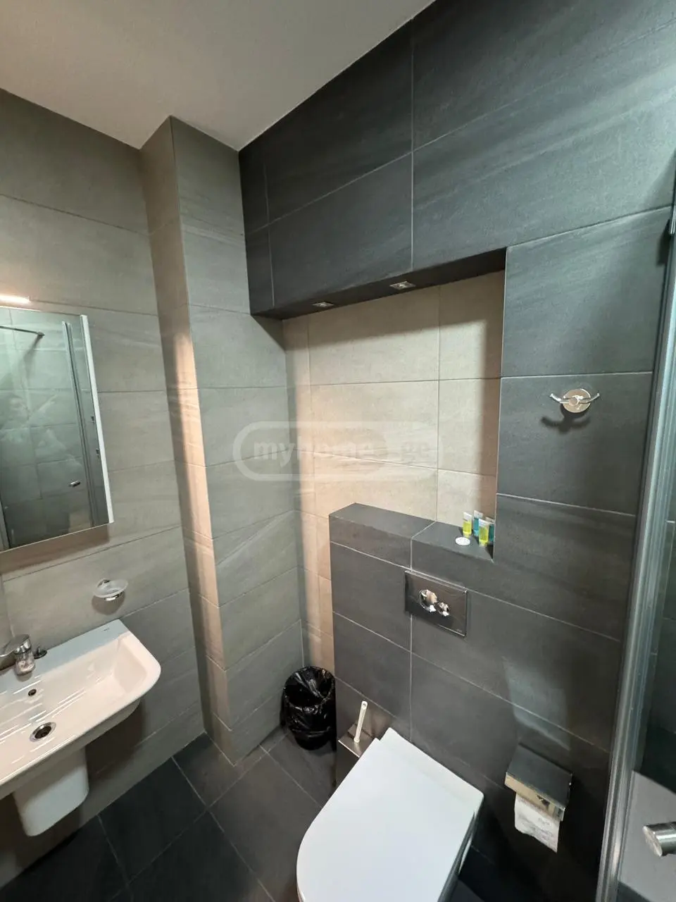 Daily Rent 2 Room Apartment Veraze view 8