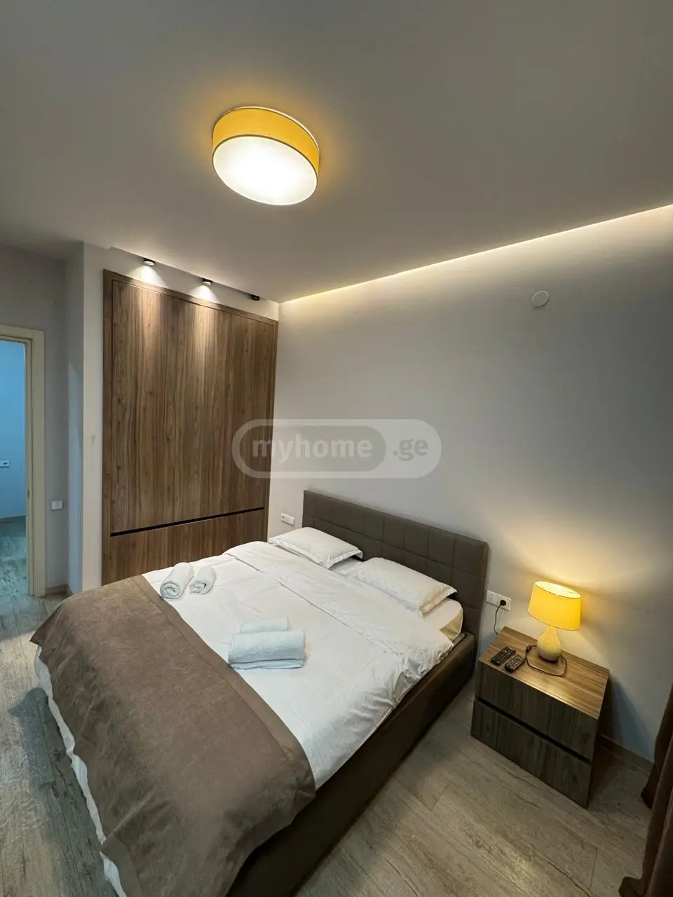 Daily Rent 2 Room Apartment Veraze view 2