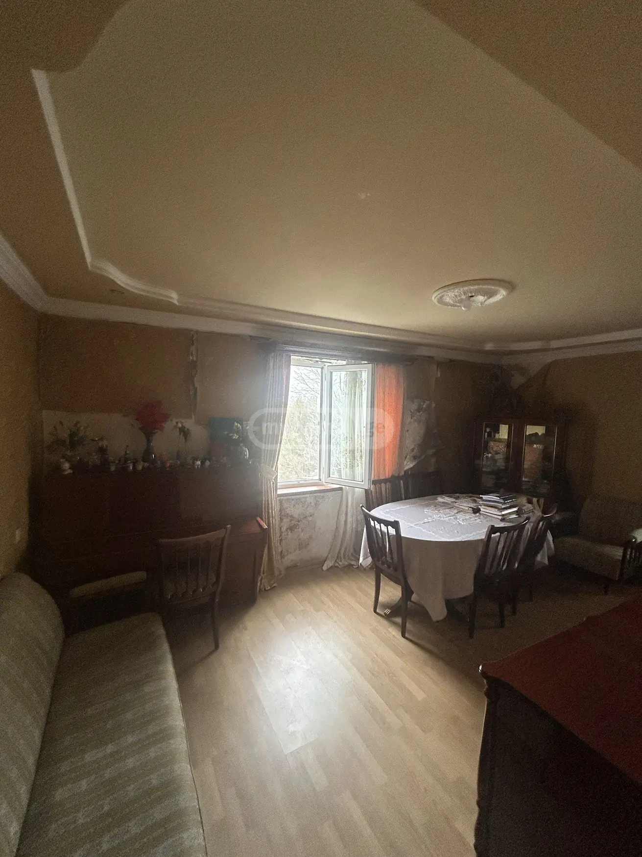 For Sale 4 Room Apartment Potshi view 1