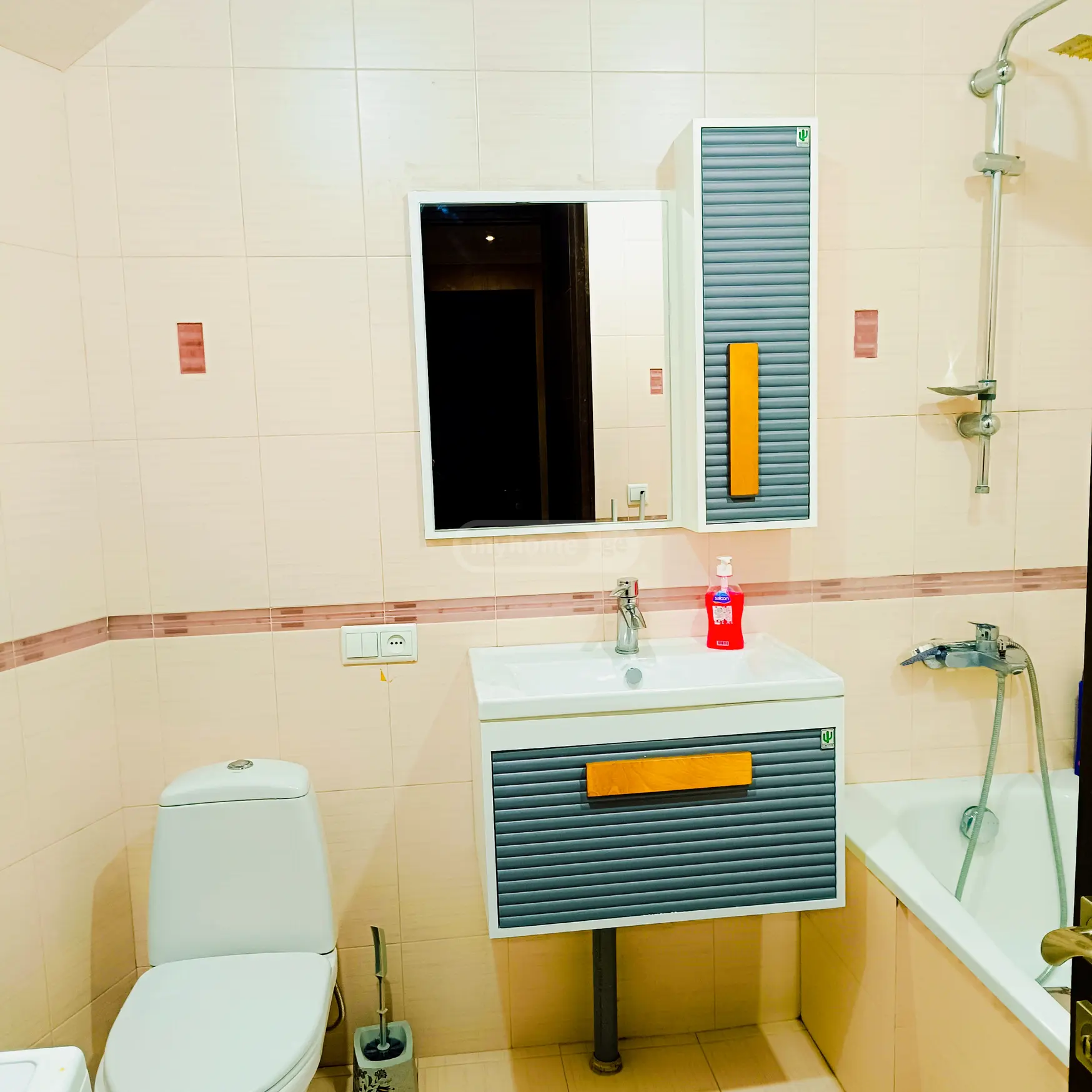 Daily Rent 3 Room Apartment Chughuretshi, 6 of 12