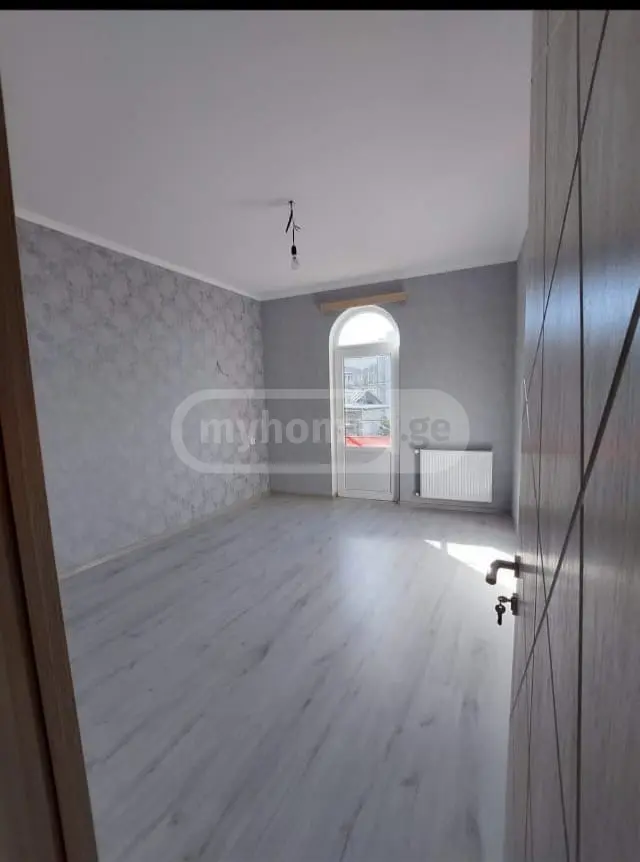 For Sale 8 Room Private House Veraze, 9 of 12