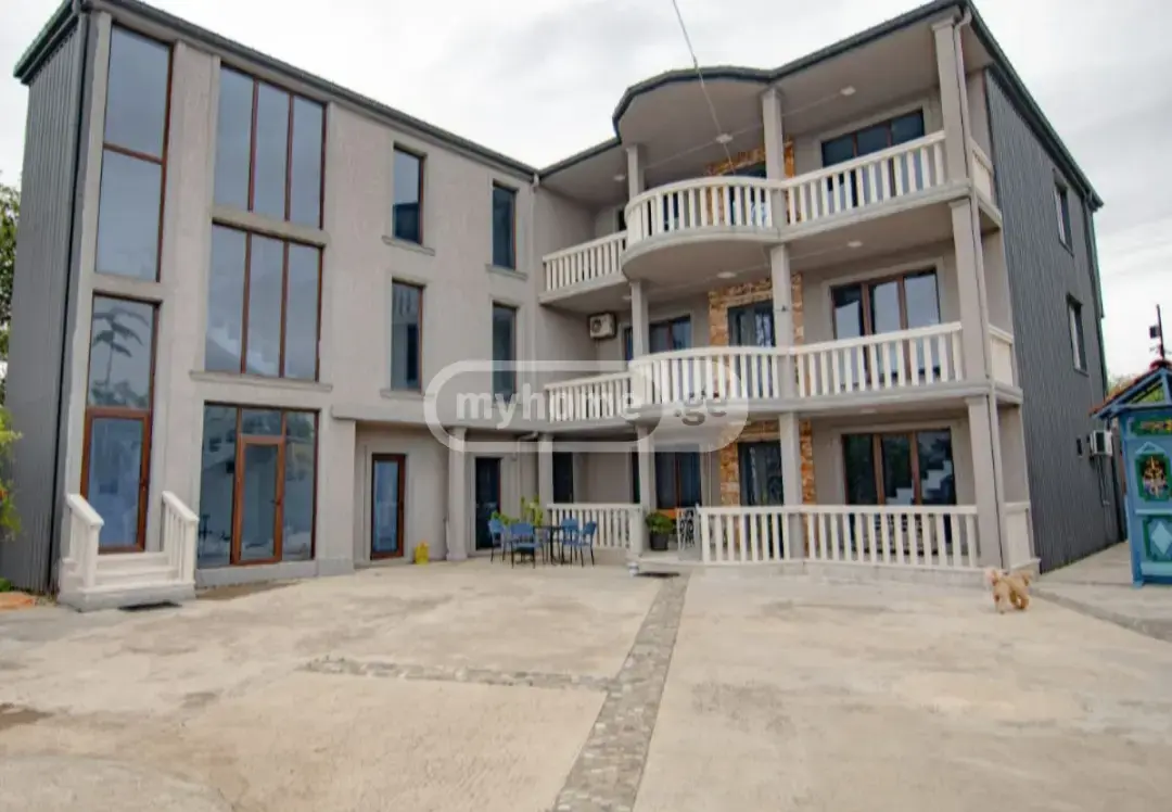For Sale 10+ Room Sastumro In Batumi view 1