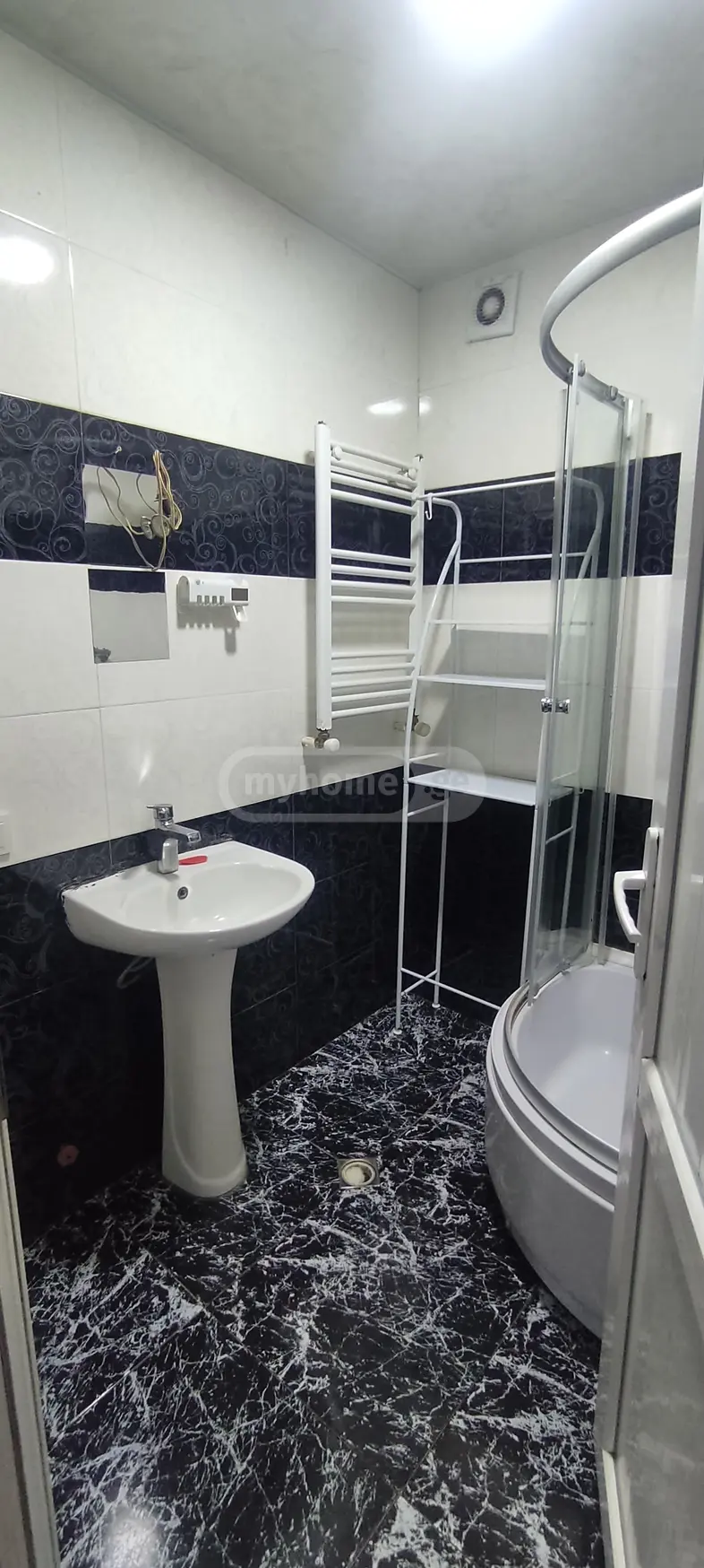 For Rent 4 Room Apartment Varketilshi, 2 of 9