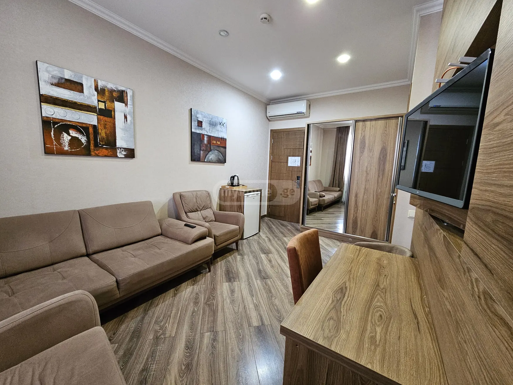 Daily Rent 2 Room Apartment Veraze, 1 of 12