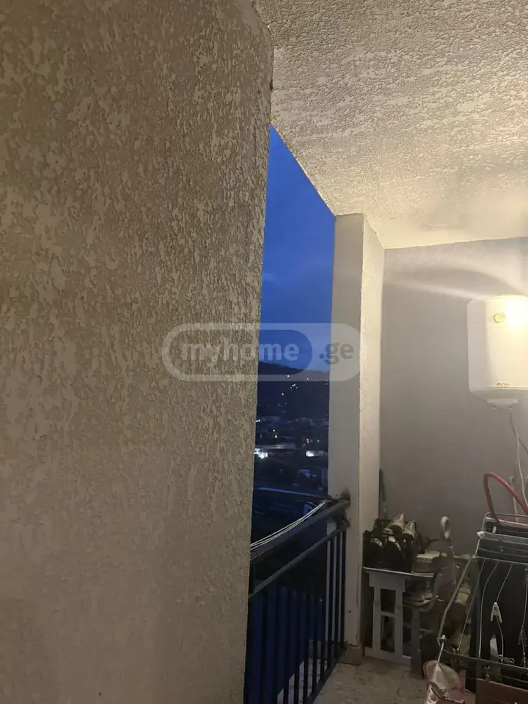 For Sale 3 Room Apartment view 2