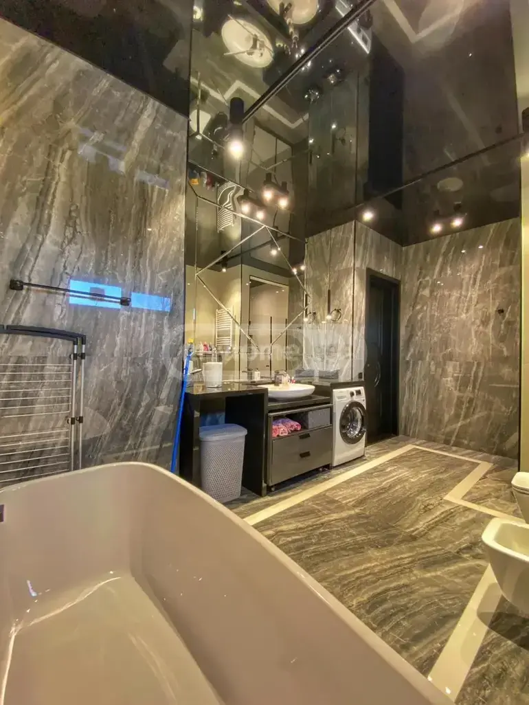 For Rent 9 Room Private House, 2 of 11