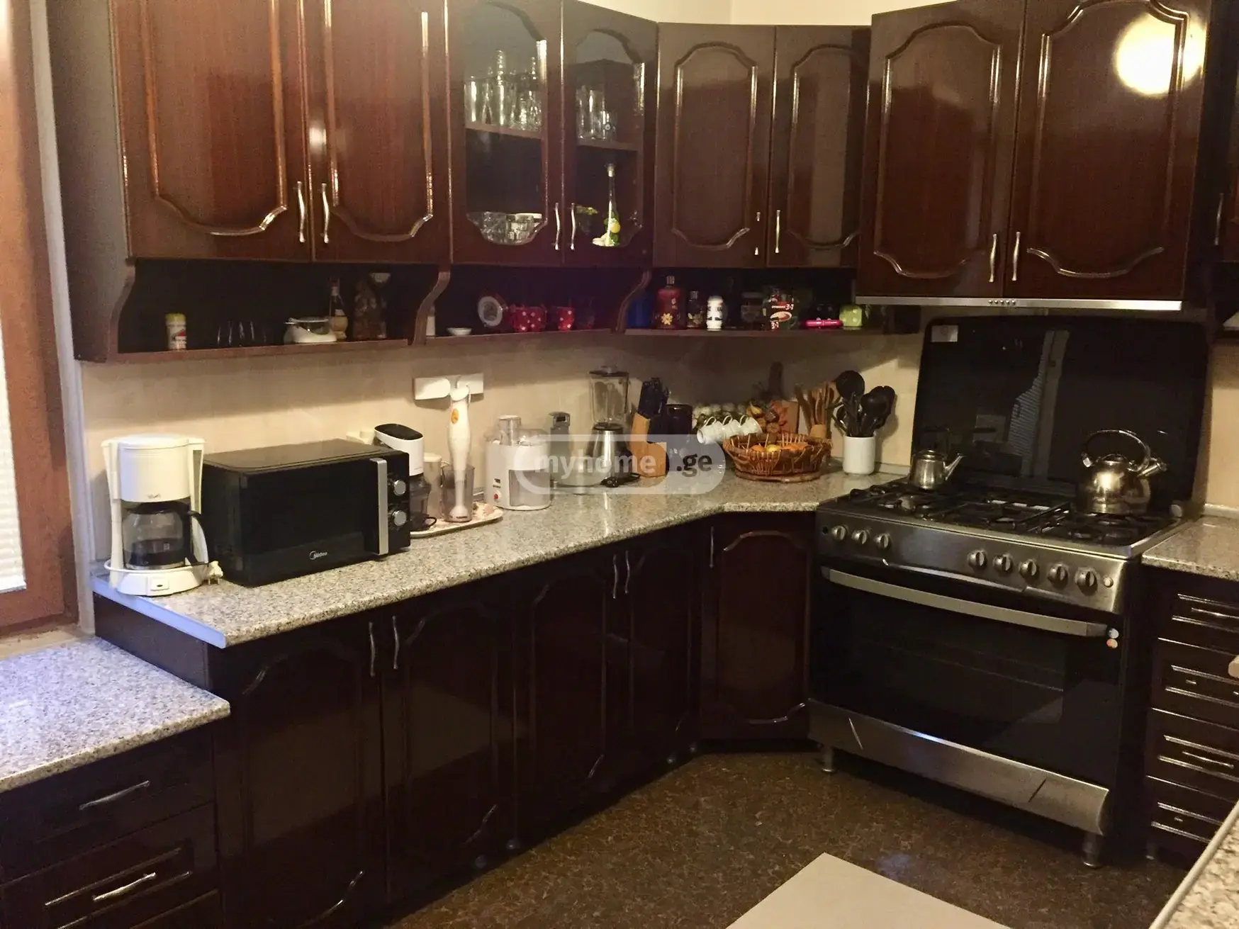 For Rent 6 Room Apartment Kutaisshi, 1 of 7