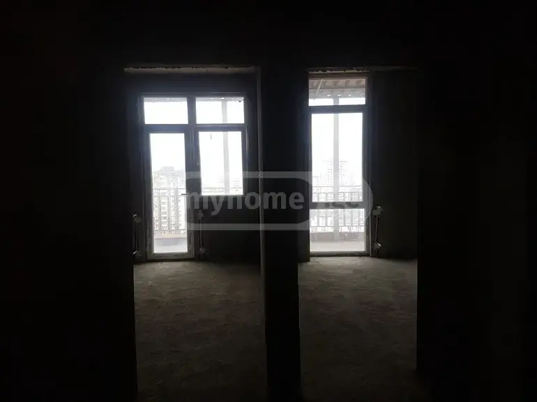 For Sale 4 Room Apartment, 3 of 10