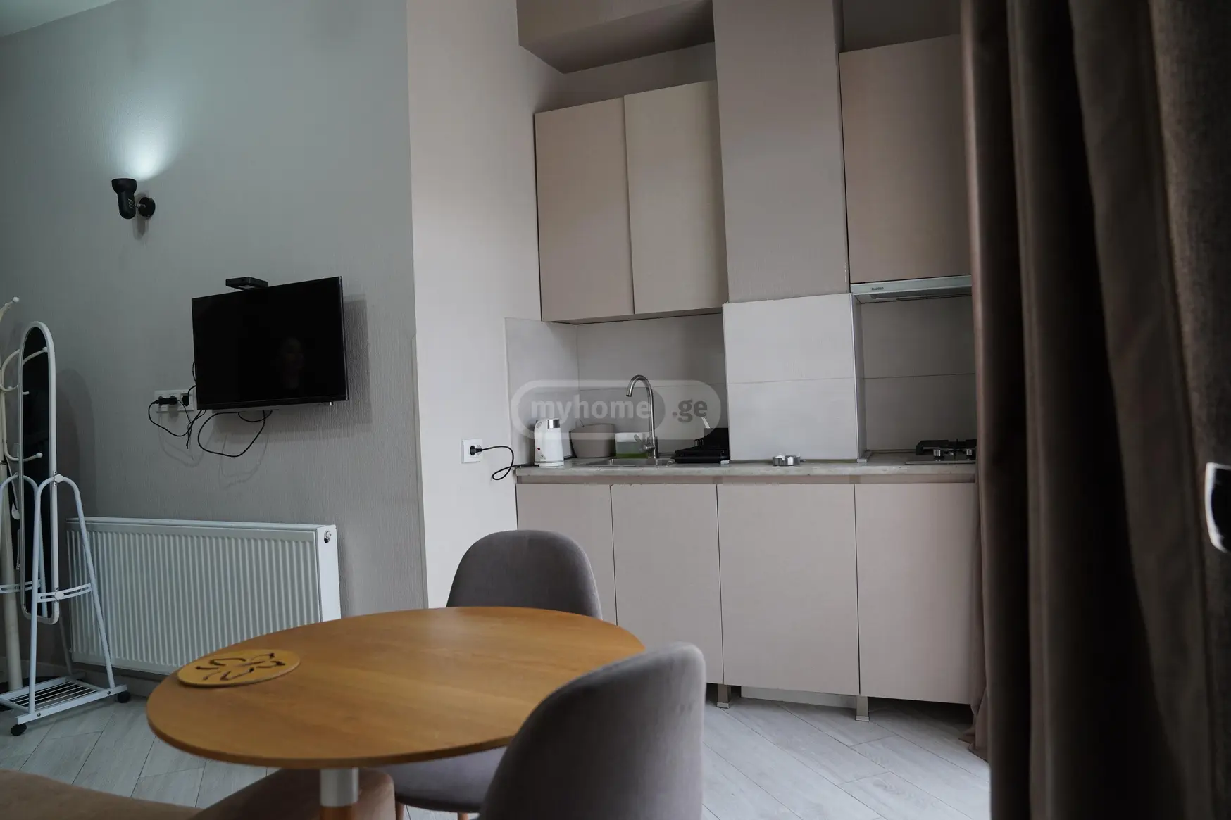 Daily Rent 1 Room Apartment Gorshi view 5