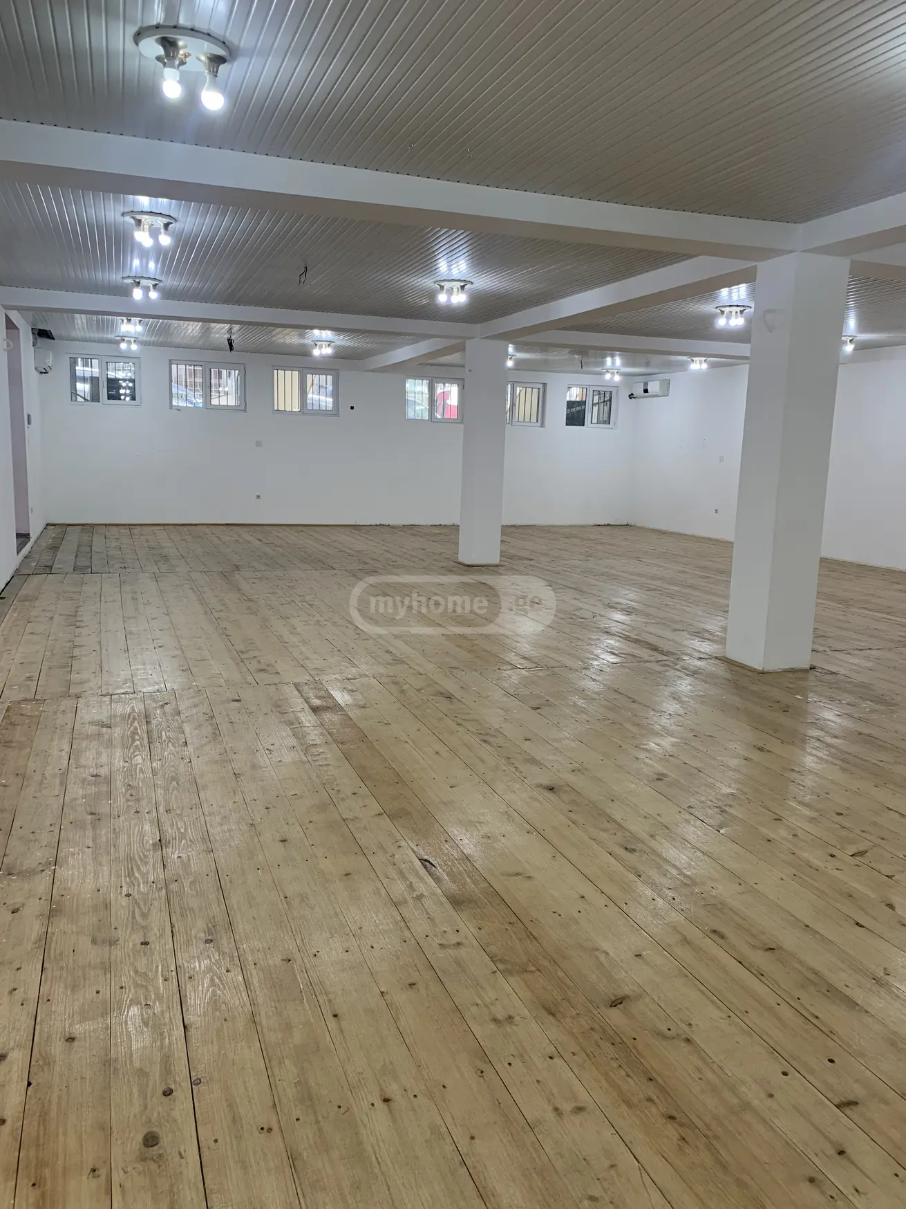 For Rent Universaluri Commercial Space Isanshi, 1 of 7