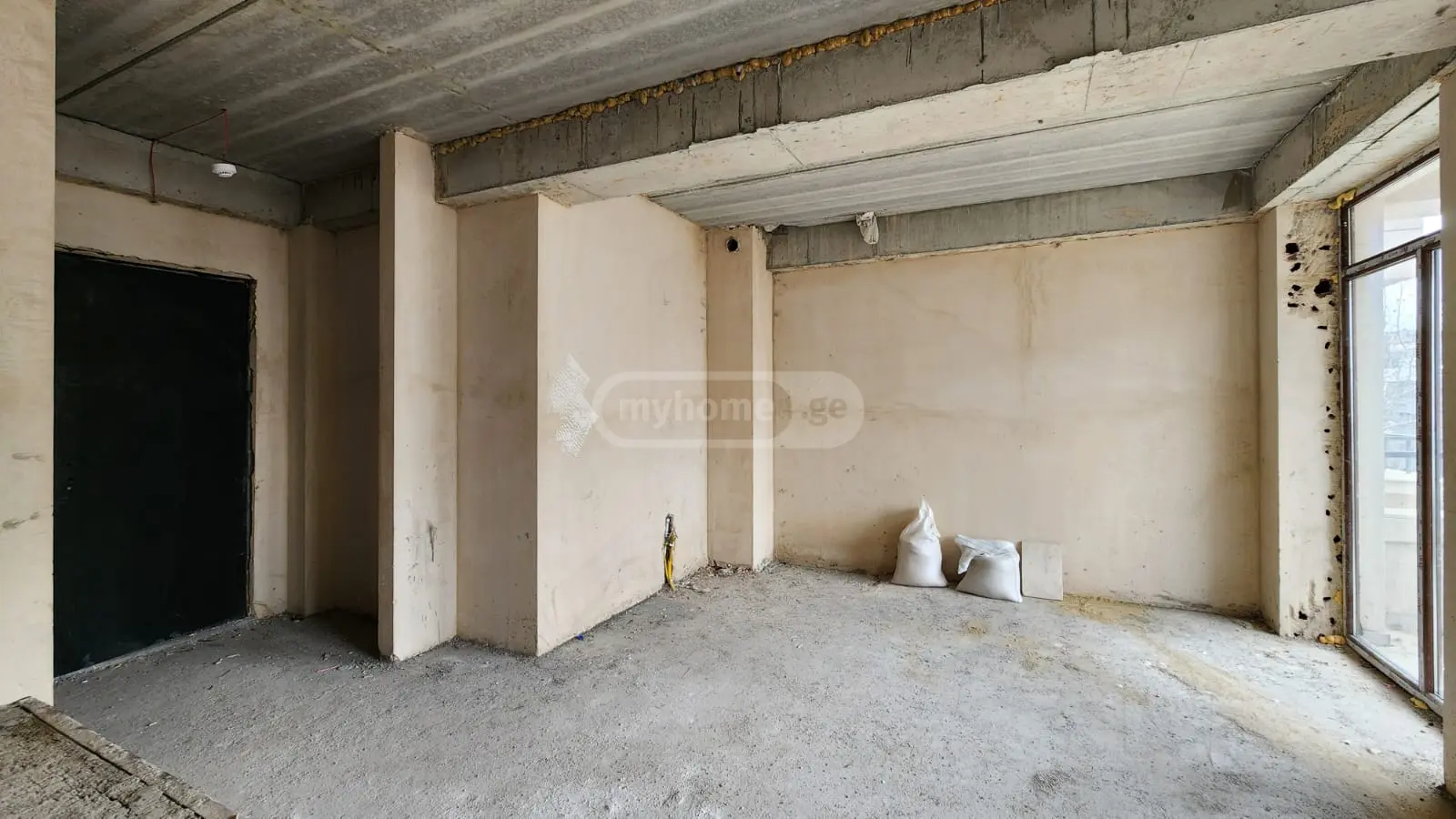 For Sale 2 Room Apartment, 3 of 12