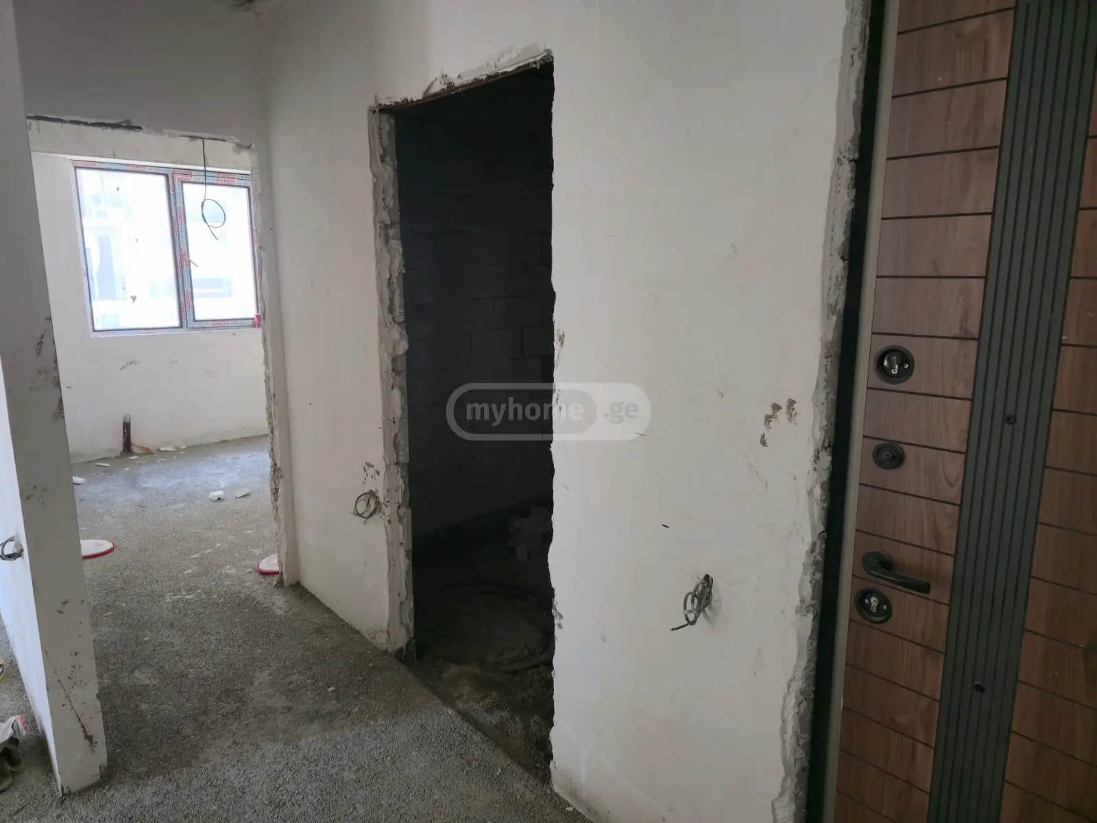 For Sale 4 Room Apartment Vazisubanshi, 2 of 12