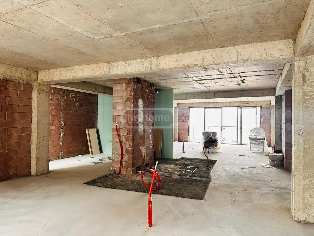 For Sale 4 Room Apartment, 5 of 12