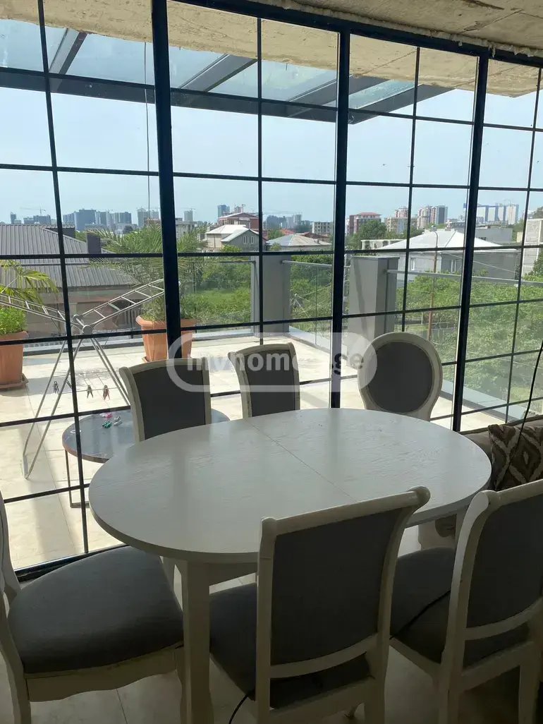 For Sale 9 Room Private House view 2