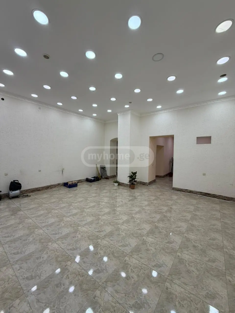 For Rent Universaluri Commercial Space view 1